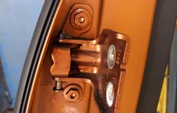 Петля двери задняя правая верхняя Renault Duster 2