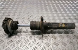 Стойка амортизатора передняя правая VW Passat B6