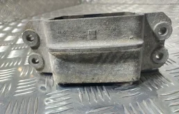 Подушка двигателя левая VW Tiguan