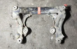 Подрамник Audi A6 (C5)