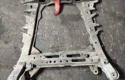 Подрамник Renault Scenic