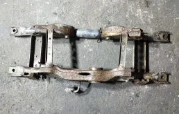 Подрамник Renault Duster
