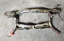 Подрамник Volkswagen Jetta V
