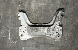 Подрамник балка Renault Megane 2