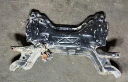 Подрамник Peugeot 308