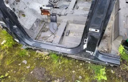 Порог левый на Ford Focus 3 хэтч