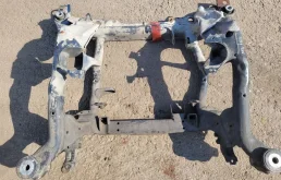 Подрамник передний на Mercedes ML W164