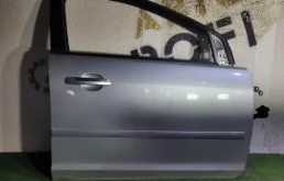 Дверь передняя правая для Ford Focus (II)