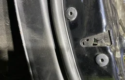 Замок передней правой двери Volkswagen Jetta