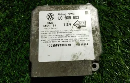 Блок управления AIR BAG Skoda Octavia