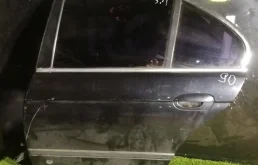 Дверь задняя левая BMW E39 голое железо