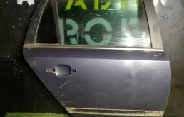 Дверь задняя правая Opel Astra H голое железо