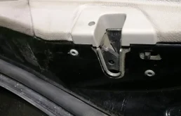 Замок двери задней правой Mercedes-Benz W211