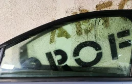 Стекло двери передней левой для Ford Focus (II) II