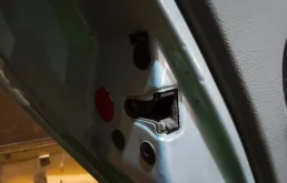 Замок двери правой Renault Clio 2