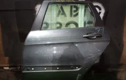 Дверь задняя левая Peugeot 308