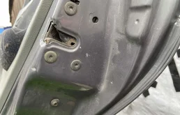 Замок двери задней правой Renault Scenic I