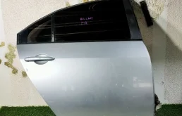 Дверь задняя правая Nissan Primera (P12) III