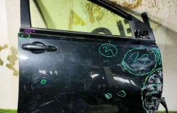 Дверь передняя правая для Toyota RAV4 (XA40) IV