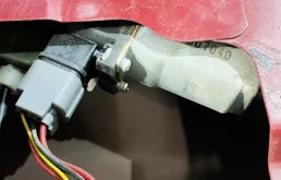 Стеклоподъемник электр. задний левый Mitsubishi