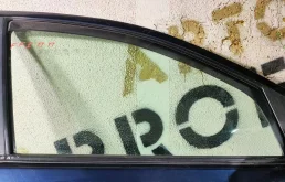 Стекло двери передней правой для Ford Focus (I) I
