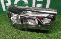 В наличии: Фара правая Lada Vesta