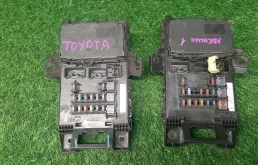 В наличии: блок предохранителей Toyota Avensis 1