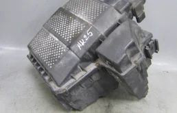 Корпус воздушного фильтра LAND ROVER Range Rover Sport I (2005—2009)