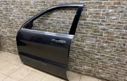 Дверь передняя левая для Jeep Grand Cherokee на фотографиях