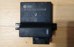 Блок Gateway (диагностический интерфейс) Audi Q7 4L (2005—2009)
