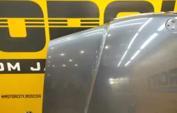 Капот для BMW 7er 2001 года на фотографиях