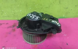 Мотор отопителя для Volkswagen Passat 2002 года на фотографиях