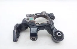 Кулак задний левый для Mitsubishi Pajero V90 5dr 2006-2011