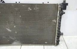 Радиатор охлаждения ДВС для Skoda Rapid 2019 года на фотографиях