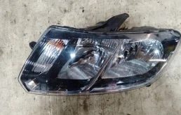 Фара левая Renault Sandero Stepway 2 2018 260609450R K7MA812