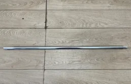 Накладка стекла двери VW Touareg 2 2010-2018 7P