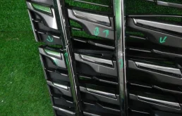 Решетка радиатора для Toyota Alphard на фотографиях