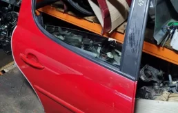 Дверь Peugeot 207 2007 хечбек