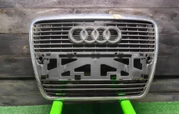 Решетка радиатора Audi A6 C6