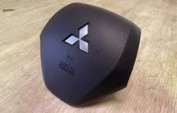 Подушка безопасности водителя для Mitsubishi ASX на фотографиях