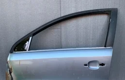 Дверь Opel Vectra 2006