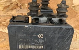 Блок abs Volkswagen Jetta 2005-2011
