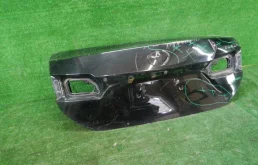 Крышка багажника для Toyota Corolla на фотографиях