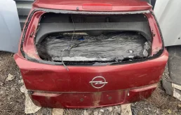 крышка багажника opel astra h универсал дефект