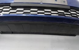 Решетка переднего бампера правая нижняя для Skoda Rapid 2020 года на фотографиях