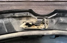 Замок капота Volkswagen Golf 6