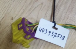 Разъемы фишки для авто vag 443937528