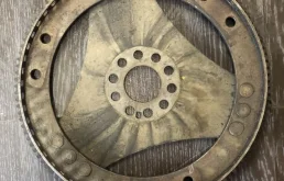 Маховик vag 3.0 tdi 059105323t