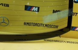 Стекла и зеркала для BMW 7er 1997 года на фотографиях