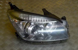 Фары для Toyota RAV4 2012 года на фотографиях